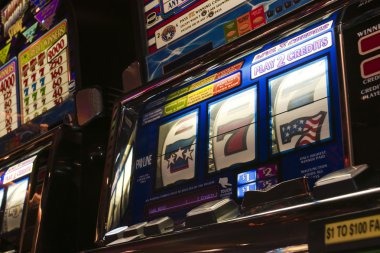 Auto Roulette live wheel interface on inna togel mobile app